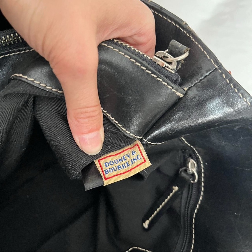 Dooney and Bourke Black Leather and Signature Print Hand Bag and Wallet - Picture 5 of 8